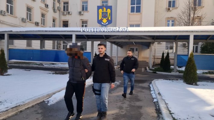 Trei bărbați și o femeie, arestați pentru spargeri de locuințe și de societăți comerciale! Video