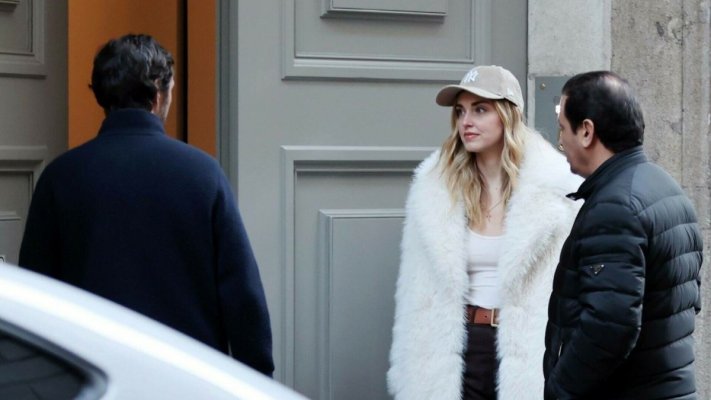 Chiara Ferragni, surprinsă în Milano alături de noul ei partener de viață la câteva luni după despărțirea de Fedez