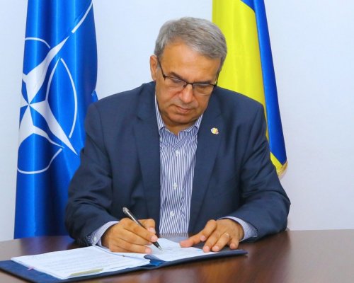 Chițac a semnat contractul pentru reabilitarea Casei Căsătoriilor! 