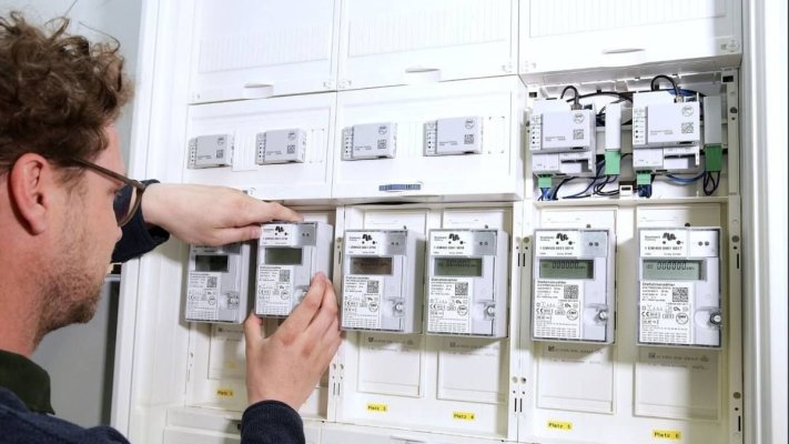 Avertisment pentru utilizatorii de contoare inteligente! Riscă taxe suplimentare