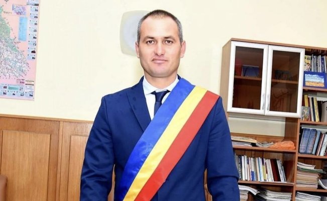 Primarul din Crevedia a fost trimis în judecată pentru trafic de persoane