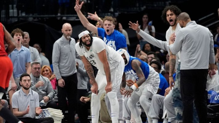 Anthony Davis s-a accidentat la primul său meci cu Dallas Mavericks, după schimbul cu Luka Doncic