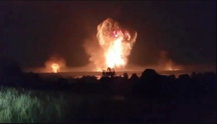 Zgomote puternice și lumini filmate în Galați, în timpul unui atac rusesc la graniță. Video