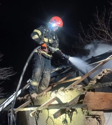 Incendiu violent, în localitatea Luciu, din Ialomița