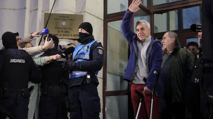 Călin Georgescu nu a fost găsit acasă de polițiști: el se află sub control judiciar