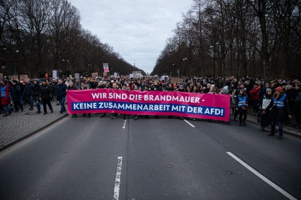 Nebunie în Germania: Proteste de mare amploare în Berlin, iar situația politică este explozivă