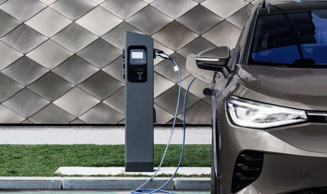 Șoferii din Amzacea vor avea stații de încărcare pentru mașini electrice!