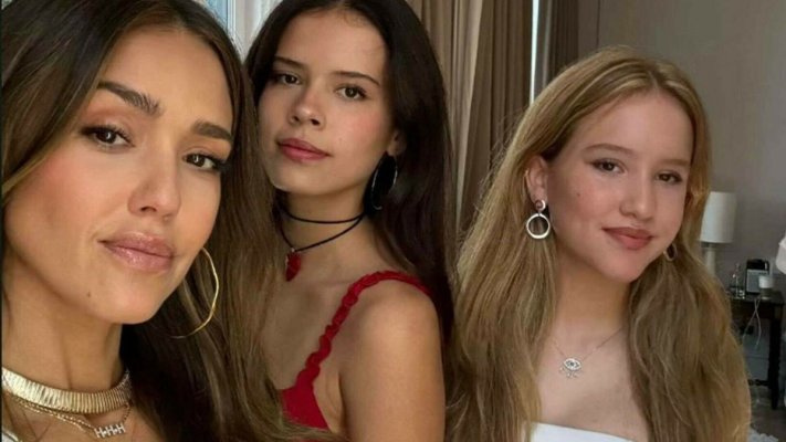 Jessica Alba, apariție inedită la Super Bowl 2025 alături de fiicele sale la scurt timp după despărțirea de Cash Warren.