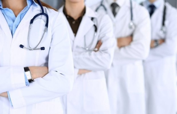 Ministerul Sănătății revine cu reglementări pentru medicii din privat; medicii de familie se pregătesc de grevă