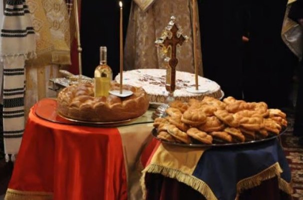 Moșii de iarnă: Ce alimente trebuie să împarți de Sâmbăta Morților