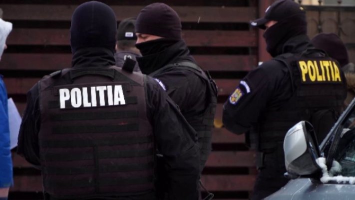Descinderi în Capitală: Un bărbat a făcut 700.000 de euro terorizând o familie