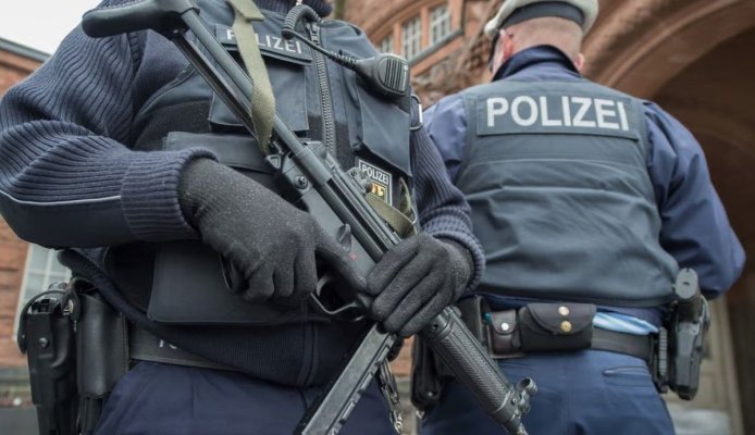 Atac terorist în Germania: Turist spaniol, înjunghiat grav de un refugiat sirian