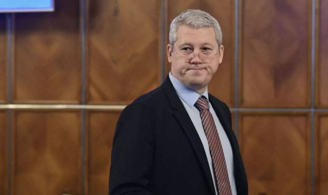 Moțiunea simplă împotriva lui Cătălin Predoiu nu a trecut