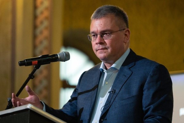 Mihai Răzvan Ungureanu, fost șef SIE: