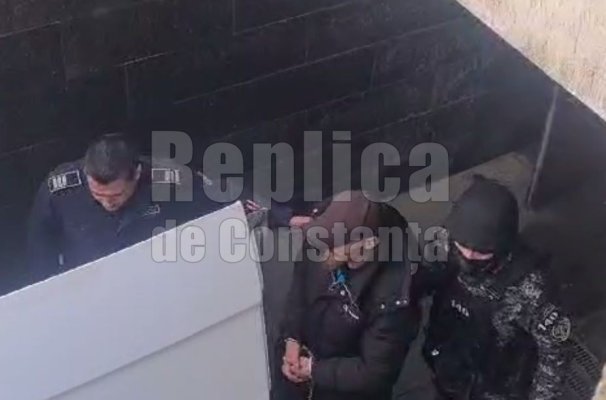 Șacalul, adus la Tribunalul Constanța, în dosarul uciderii celor două tinere! Video