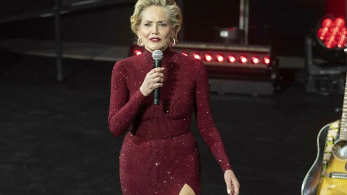Sharon Stone, apariţie spectaculoasă la un eveniment caritabil în New York City