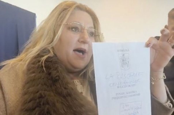 Șoșoacă a intrat cu forța în birourile judecătorilor Curții Constituționale! Video