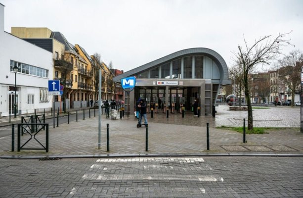  Incident armat la Bruxelles. S-au tras focuri de armă lângă o stație de metrou. Video