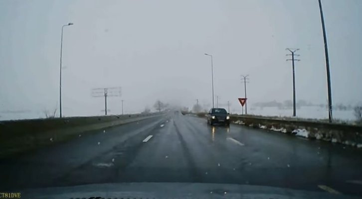 Un șofer se credea în Anglia. A circulat pe contrasens, pe A4. Video