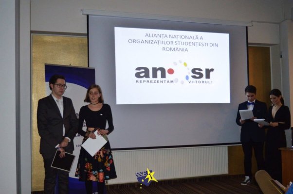 Studenții cheamă candidații la alegerile prezidențiale la discuții despre viitorul țării!