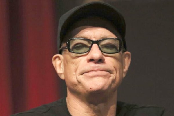 Actorul Jean-Claude Van Damme a fost condamnat după ce a provocat mai multe accidente rutiere 