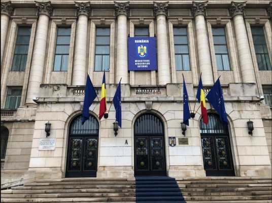 O constănțeancă a aflat că trebuie să plătească retroactiv taxa de salubrizare pentru minorul... care nu era înregistrat