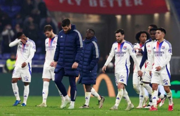 Fotbal: Olympique Lyon vine la București cu un lot de 23 de jucători