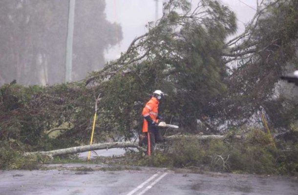 Australia: Peste 200.000 de locuințe în continuare fără curent după trecerea furtunii Alfred