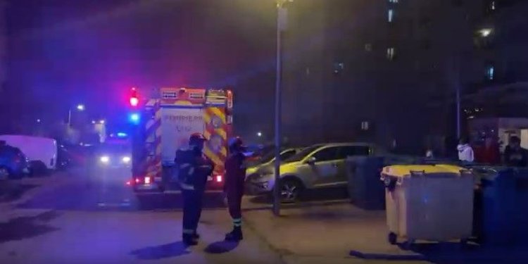 Incendiu puternic în cartierul Cosmopolis, din București. A fost emis mesaj RO-Alert. Video