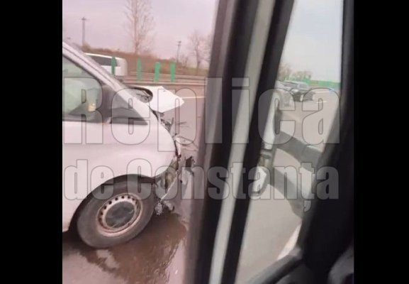 Coliziune între trei autoturisme, pe Autostrada A2. Video