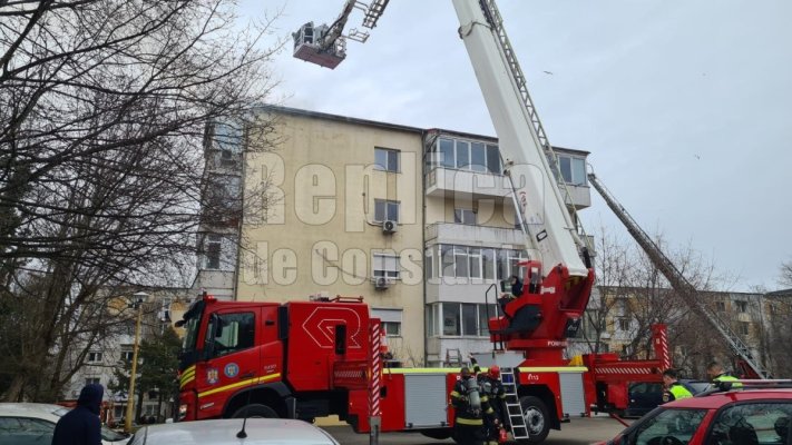 Incendiu de proporții la o locuință din Tomis Nord. Video