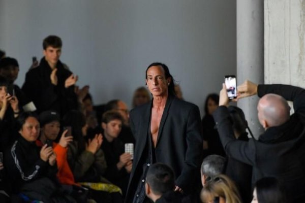 Care este diferența dintre Rick Owens și DRKSHDW? Avant-Garde vs. Moda accesibilă