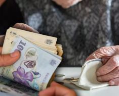 Cine sunt pensionarii care vor primi între 600 și 1.000 de lei de Paște și de Crăciun