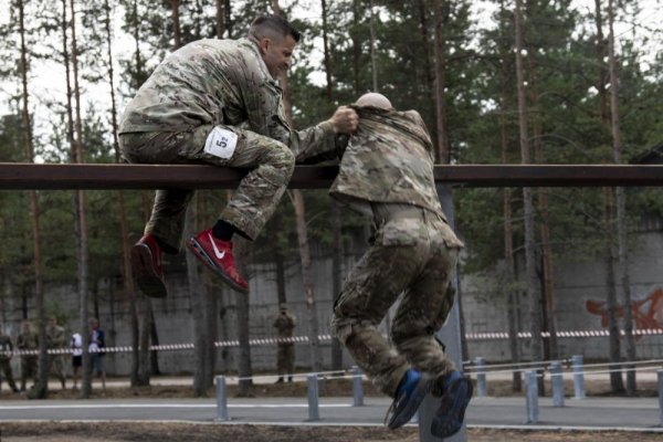 Proiect! Rezerva militară a României  va fi  formată doar din soldați, fără gradați? 