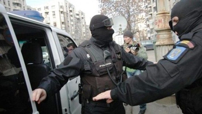 Pistolarul de pe Ștefan cel Mare, condamnat la 6  ani de închisoare, după ce a întreținut relații sexuale cu o minoră