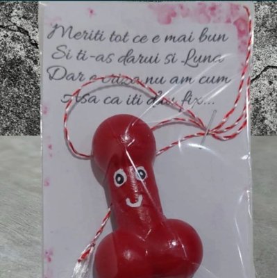 A înnebunit nebunul! Noile mărțișoare sub formă de organe genitale își caută cumpărători! 