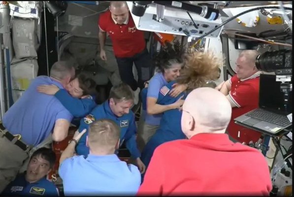 O nouă echipă de astronauţi a ajuns pe Staţia Spaţială Internaţională