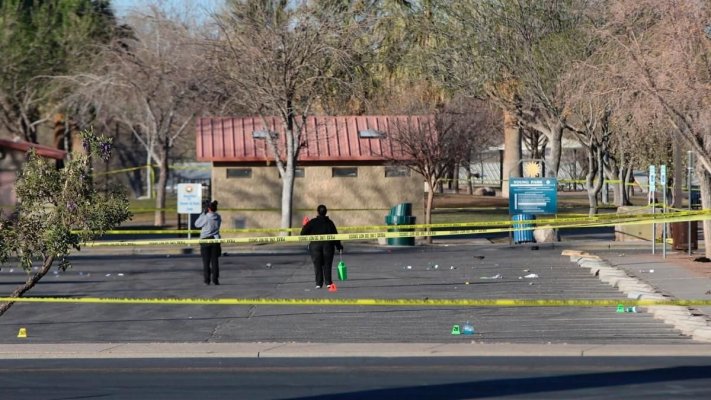 Atac armat în New Mexico: Trei oameni au murit și alți 15 au fost răniți