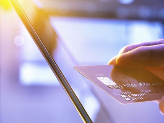 Cea mai mare bancă românească a cumpărat cea mai mare bancă din Ungaria, prezentă în România