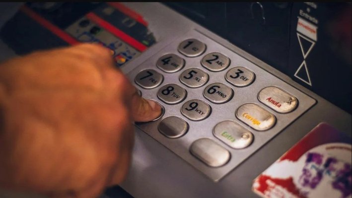 Dispar bancomatele! Cum vom scoate bani de pe card în viitorul apropiat
