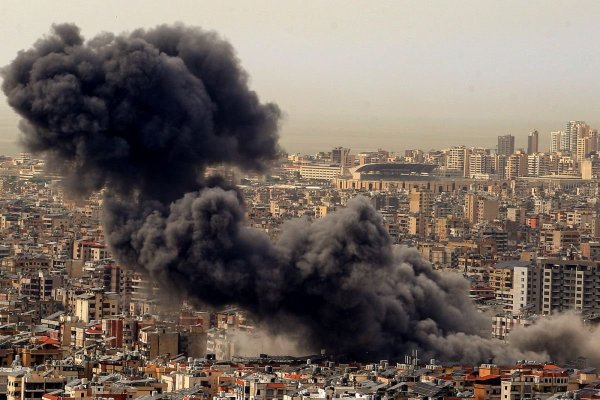 Puternic atac israelian asupra Beirutului. Conflictul cu Hezbollah riscă să se reia în forță. Video