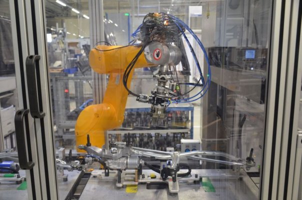 Un colos din Germania vinde tot în România și nu mai construiește fabrica: S-au mutat în Polonia