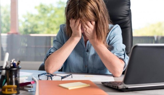 Cum recunoști burnout-ul și cum îl poți preveni