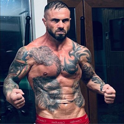 Campion MMA, condamnat după ce a sechestrat un afacerist!