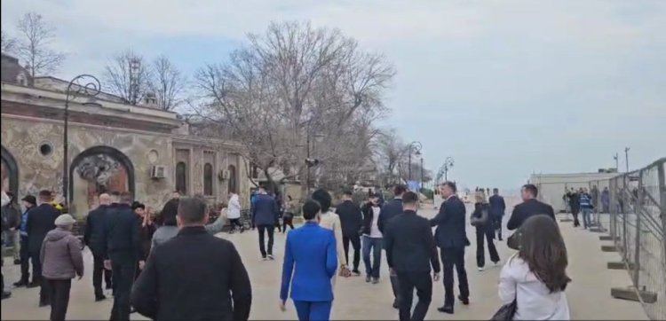 Marcel Ciolacu huiduit la Cazinoul Constanța. Premierul le-a răspuns: „Turul 2 înapoi“. Video
