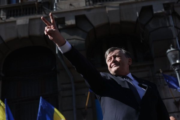 Crin Antonescu răsucește cuțitul în rana suveraniștilor, după înfrângerea de la CCR