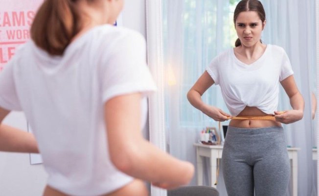O dietă foarte populară în rândul tinerilor crește riscul de cancer la colon