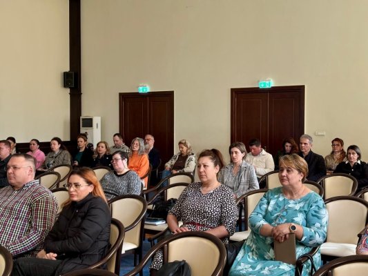 Primarii și secretarii localităților instruiți pentru alegerile prezidențiale