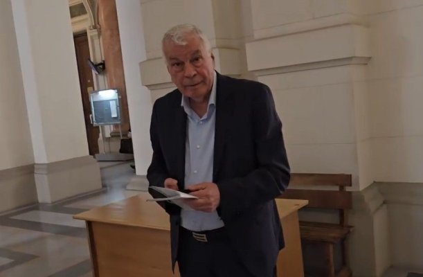 Ceaușescu, către Ion Dumitru, din gruparea Caracatiței din Port: Îți trebuie pușcărie la vârsta asta, borfașule? Video