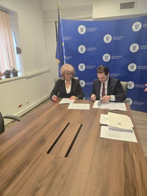 Primăria Mihail Kogălniceanu a semnat contractul pentru proiectul ”Sistem fotovoltaic pentru consum propriu de energie”